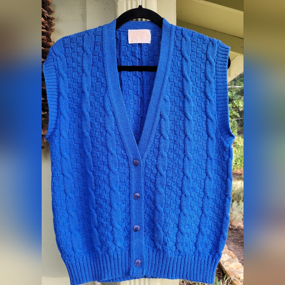 Pendlent  VGT  100% Virgin Wool Made In U.S.A Sleeveless Sweaters For Women SZ S